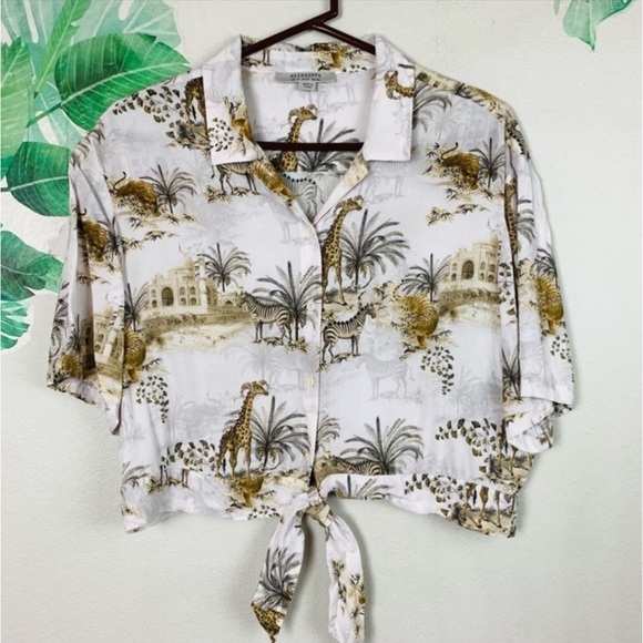 ALLSAINTS Shortsleeved Crop Top with tie front design. Montessori mom zoo outfit - Picture 1 of 10